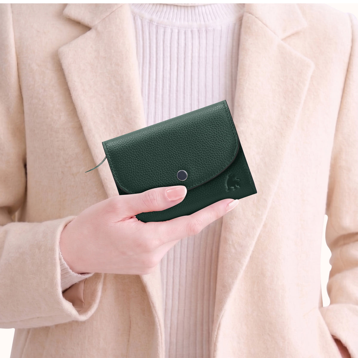 Slim leather bifold wallet for women with RFID blocking green