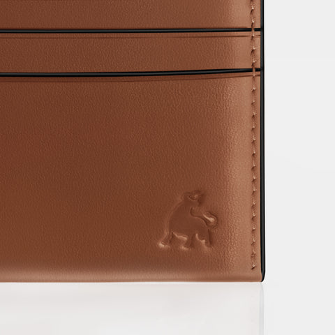 Full-Grain Leather
Premium full-grain leather with natural texture, exceptional durability, and timeless character.