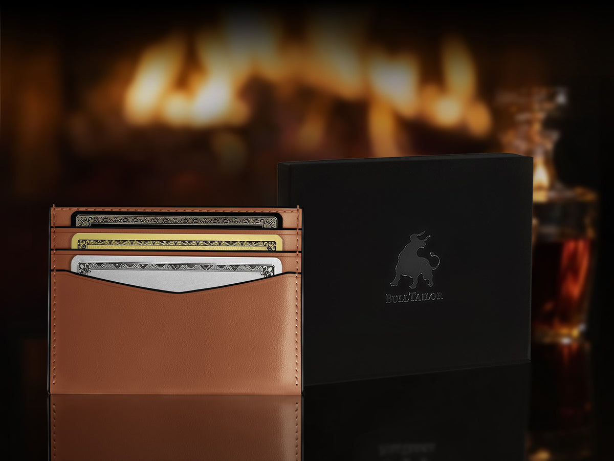 Mens slim full grain leather card holder wallet with RFID protection