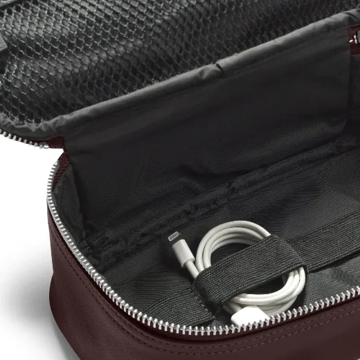 Picture of Leather Medium Tech Bag Organizer